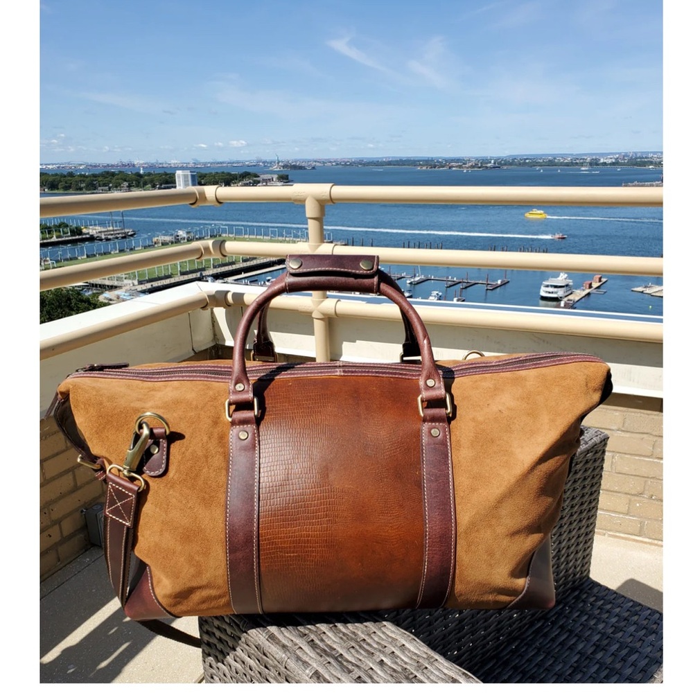 Luxurious Tan and Brown Men's Duffel Bag